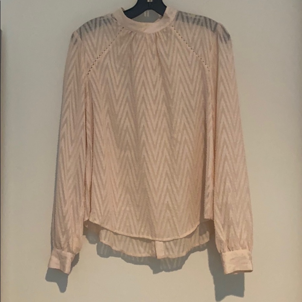Free people top. Buttons up the back